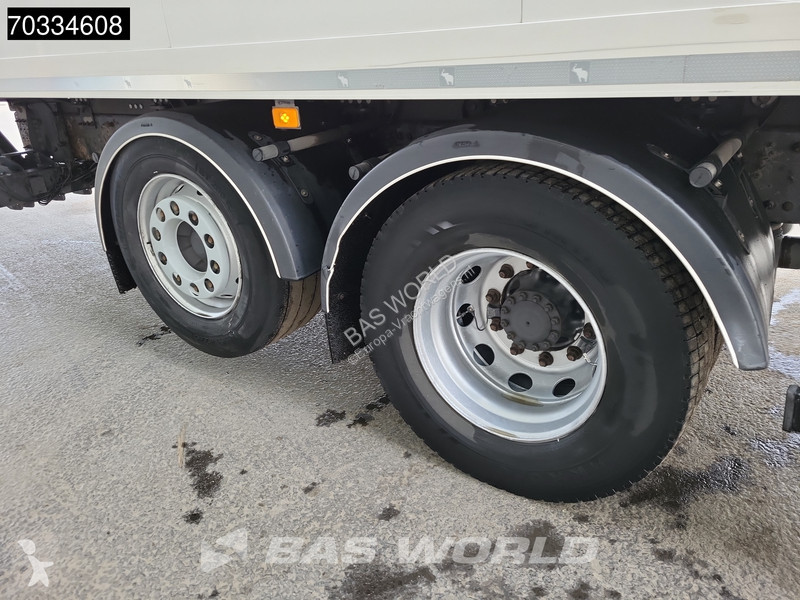 Vrachtwagen Volvo 330  6X2 Full Air suspension...
