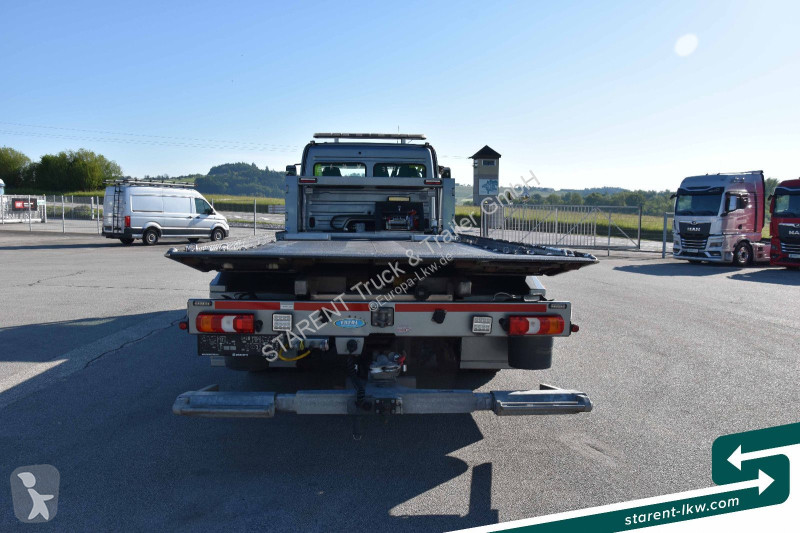 Camion Mercedes 1330L 4x2 Abschleppwagen...