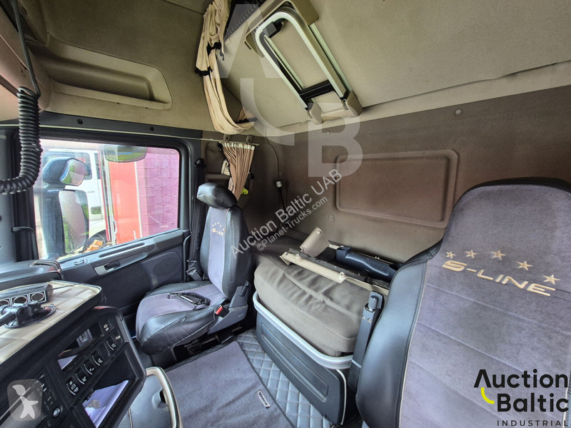Camion Scania 410
