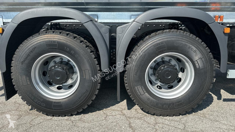 Camión MAN TGS 33.520 6X6