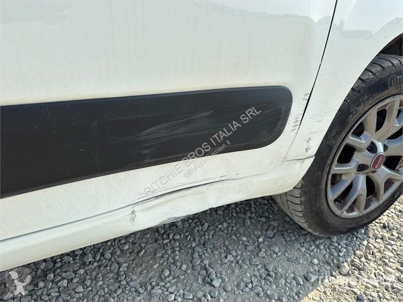 Комерційні автомобілі Fiat Panda