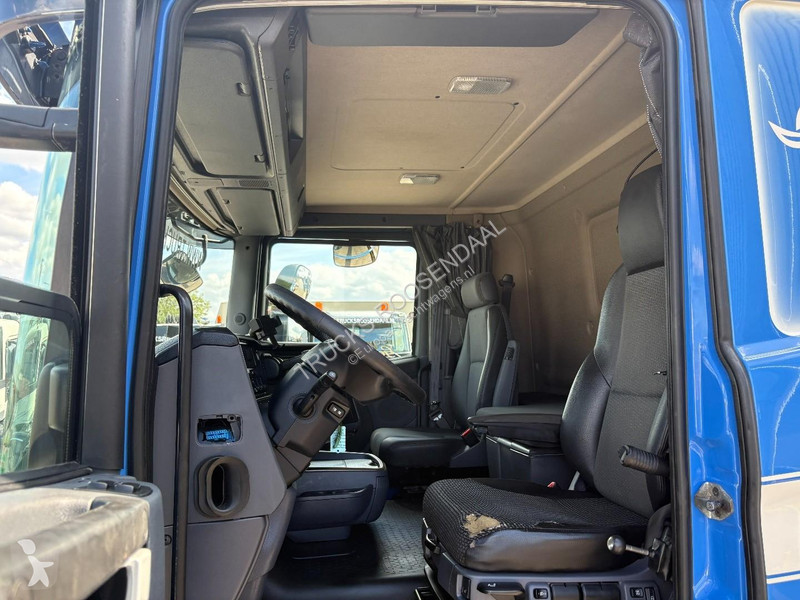 Camión Scania R  490 + HMF 5020 - 6X EXT. + JIB...