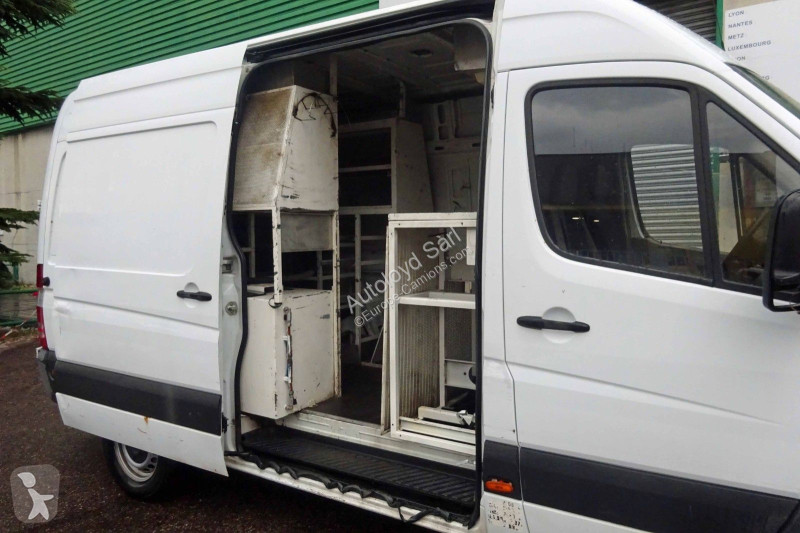 Véhicule utilitaire Mercedes