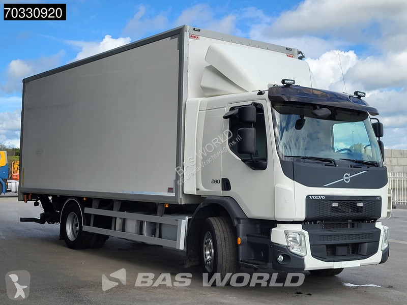Camión Volvo 280 4X2 19tonner 2000kg...