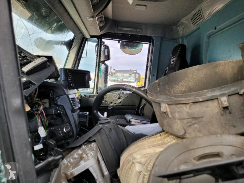 Kamion Iveco 260 S 42