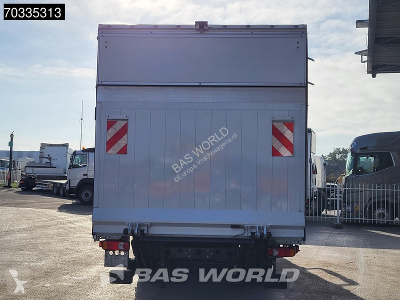Camión Iveco 75E190 4X2 8tonner 1000kg...