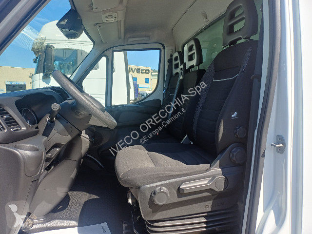 Camión Iveco DAILY 35C16 3.0 - 4100