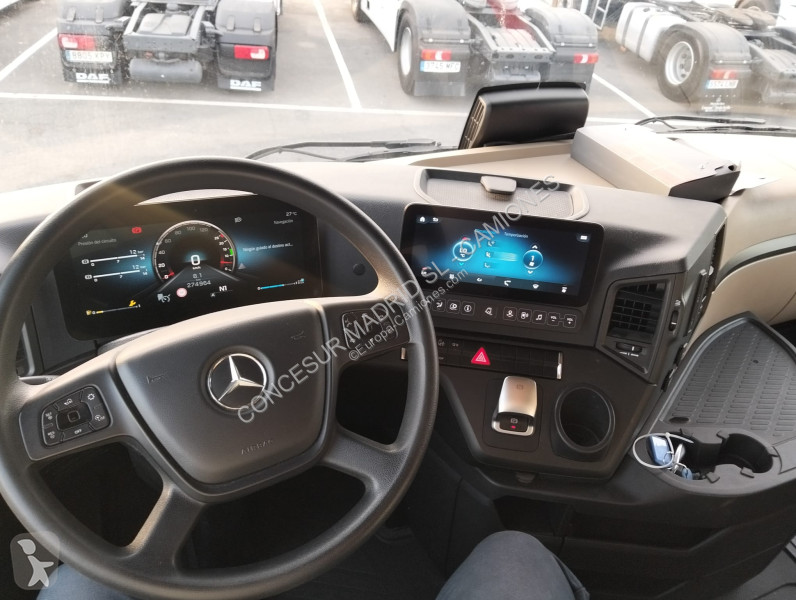 Camión Mercedes  1848 GIGASPACE