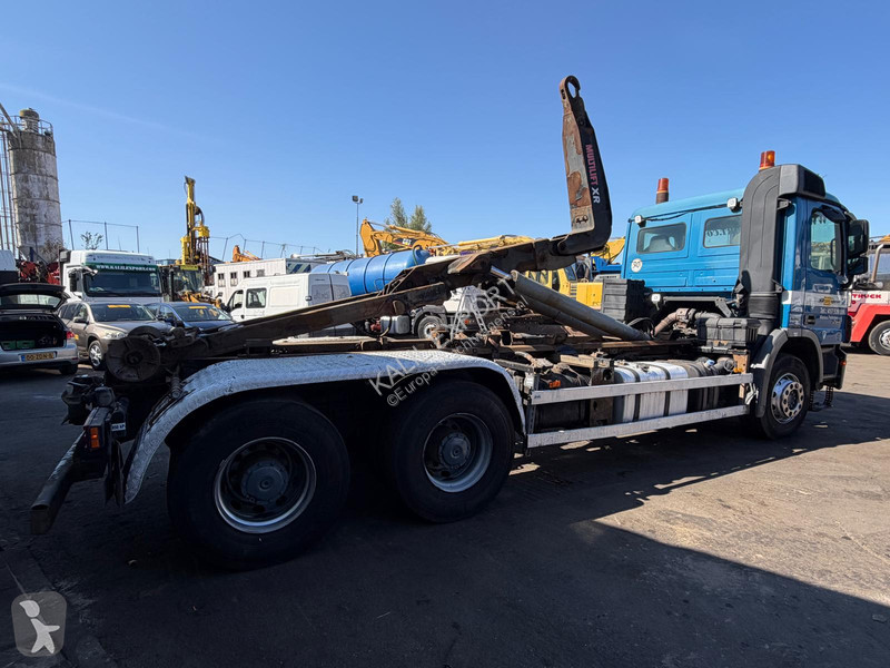 Camión Mercedes 2641 Multilift - 6x4 - V6 -...