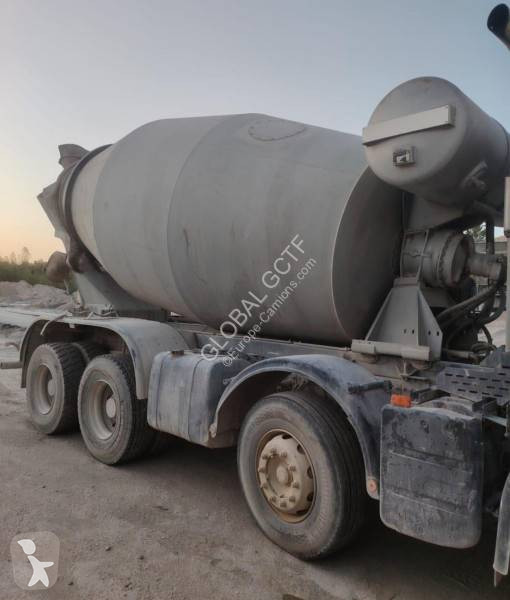 Renault 410 DXI concrete