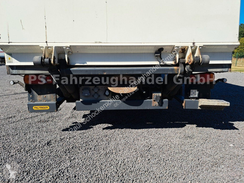 Camión DAF 220 FA*LBW*AHK