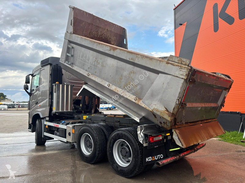 Volvo 540 6x4 RETARDER / BOX L=4449 mm truck