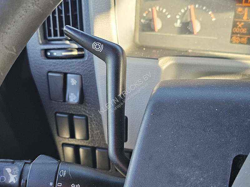 Camión Volvo 25012
