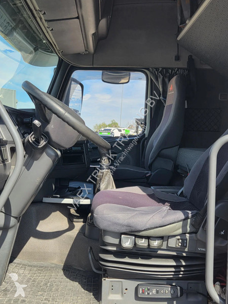 Teherautó Volvo 420 Globetrotter XL 6x2*4 - BDF...