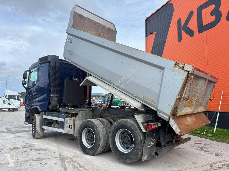 Camión Volvo 540 6x4 RETARDER / TANDEM AXLE...