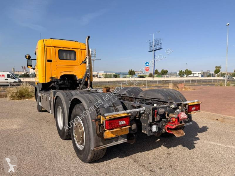 Camion Scania 490