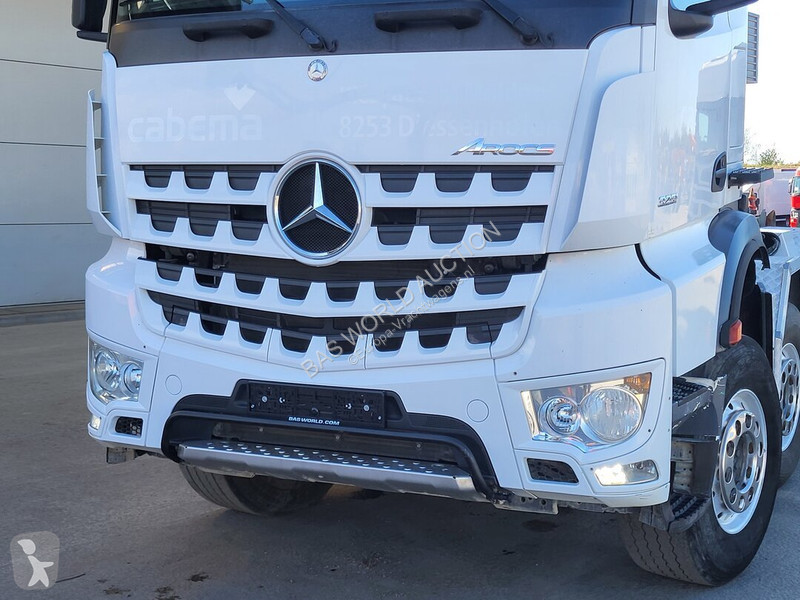 Lastbil Mercedes 3251
