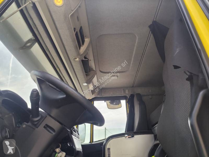 Camion Iveco 260 S 46