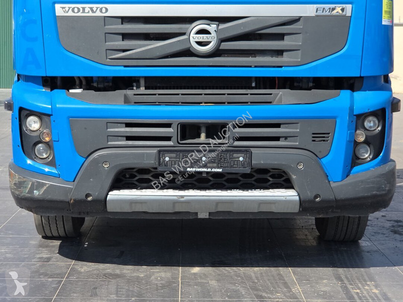 Camião Volvo 330