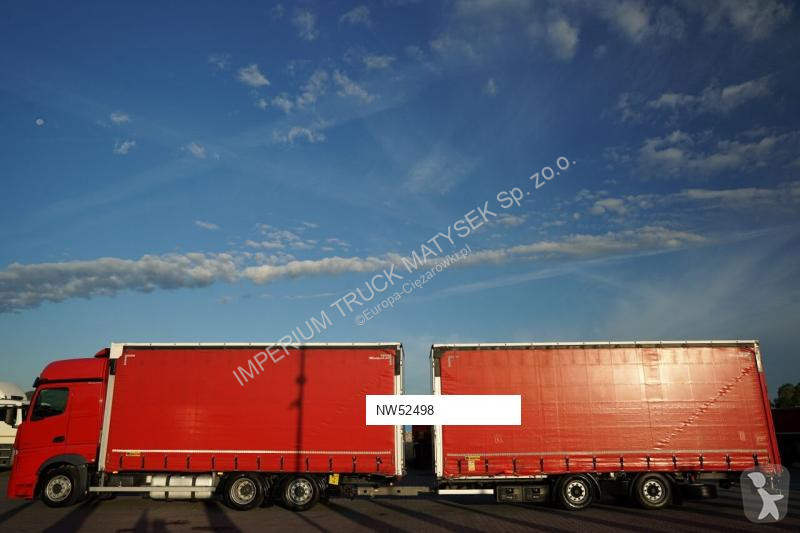 Грузовик Mercedes 2545