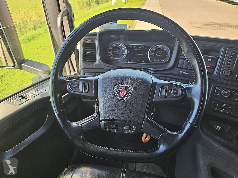 Camion Scania 420
