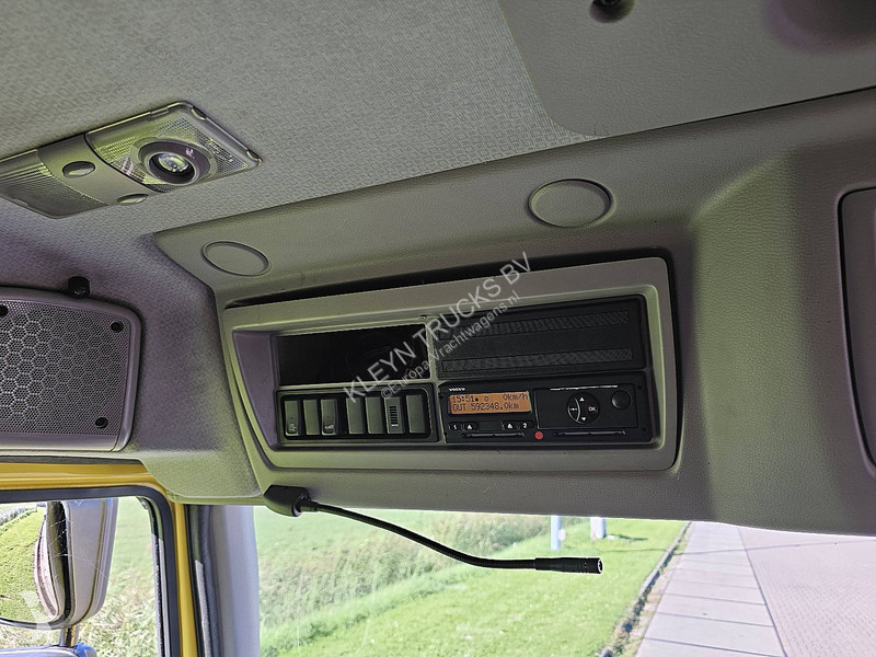 Camion Volvo 220.18