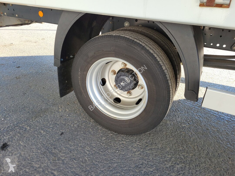 Camião Iveco 75E160