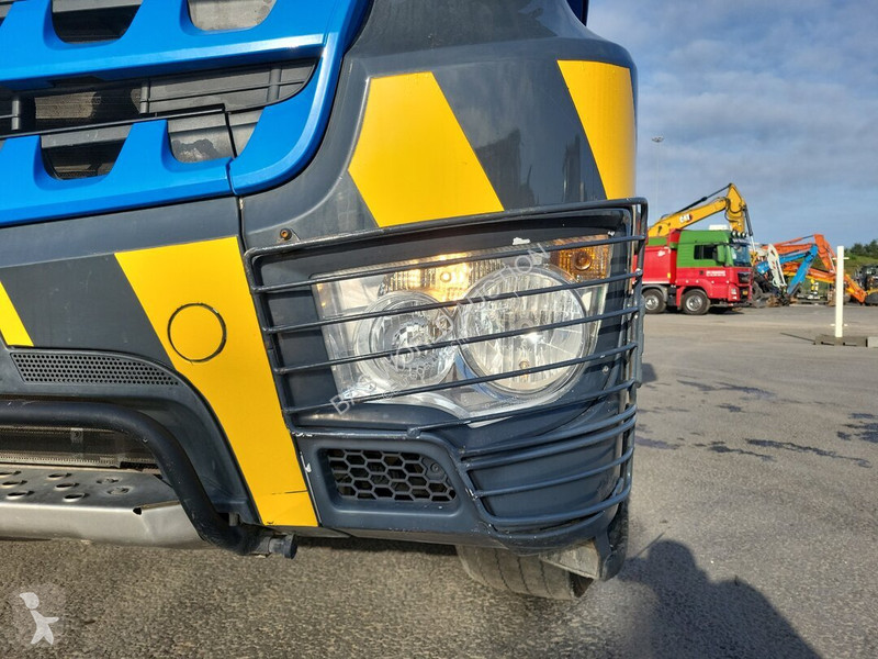 Lastbil Mercedes 3245