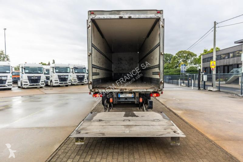 شاحنة Renault  D19 280 DTI+DHOLLANDIA 3T.