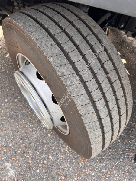 Lastbil MAN 26.460 6X2 HYVA Abroller Lowliner...