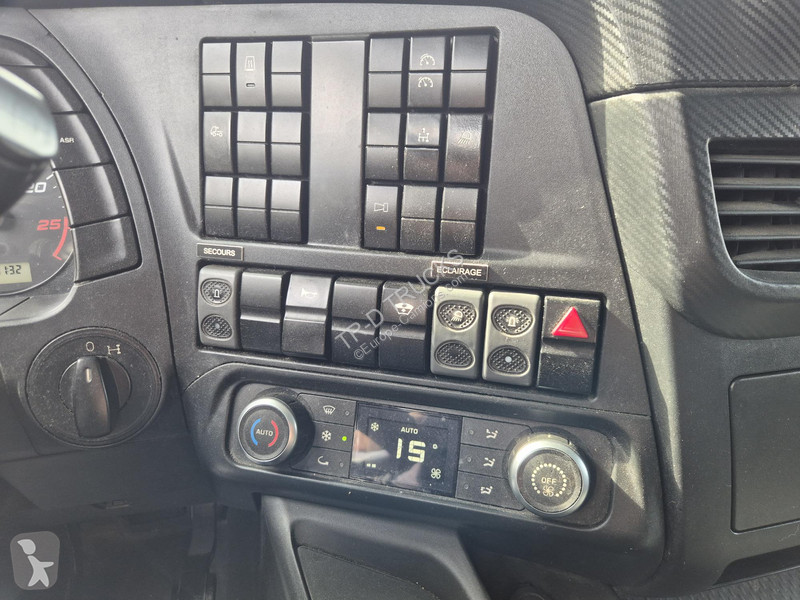 Camião Iveco 480 12000L INSULATED INOX TANK - 1...