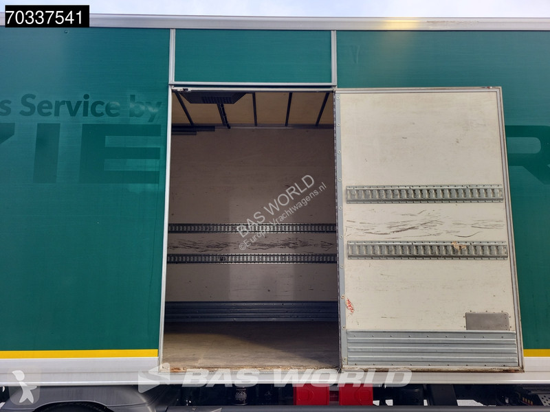 Lastbil Mercedes 1324 4X2 13t 6-Cylinder Engine...