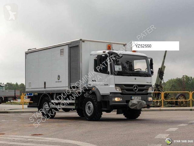 Ciężarówka Mercedes 1226 4x4 mobile workshop