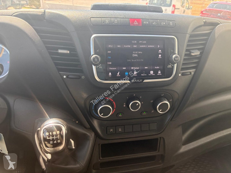 Furgoneta Iveco  35S16H