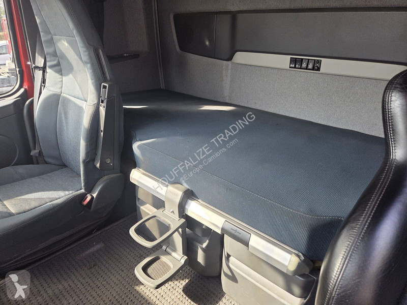 Camião Volvo 480 - 6x2 - E5