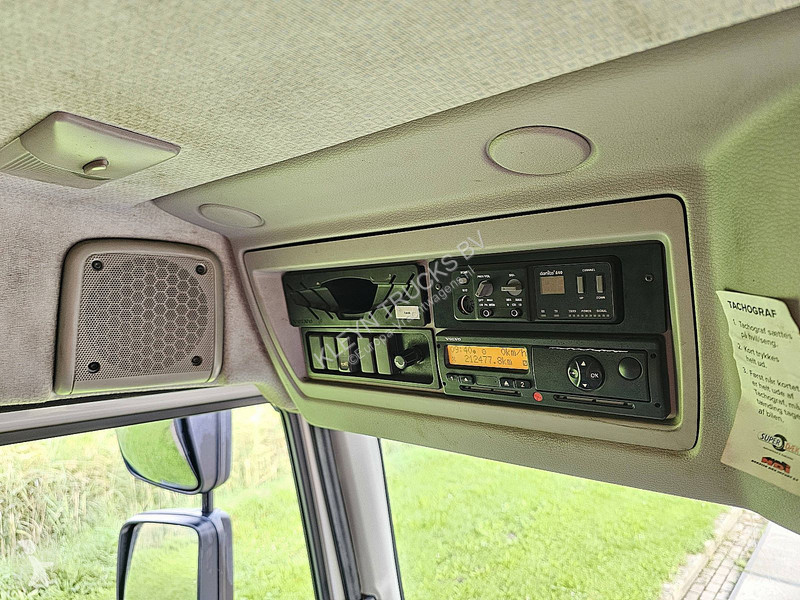Camión Volvo 24012 MANUAL HIAB 033T