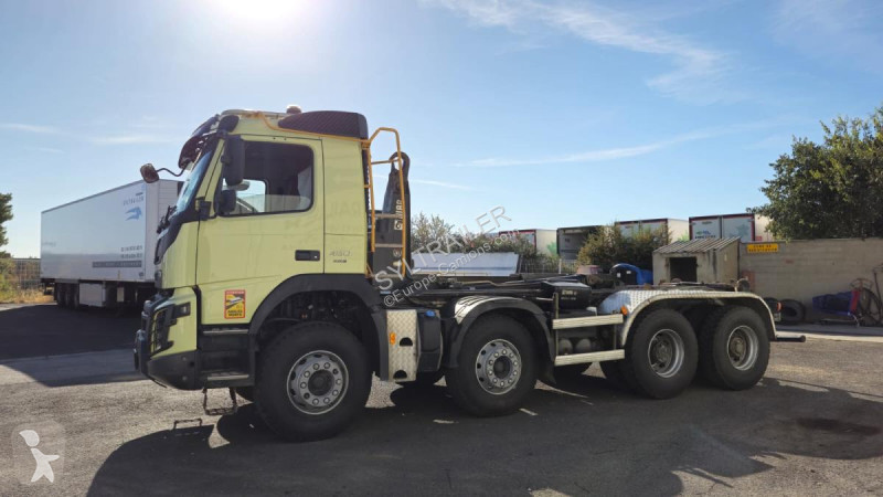 Camión Volvo 450