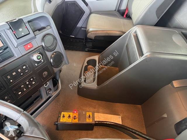 شاحنة Renault 430.26 DTI 11