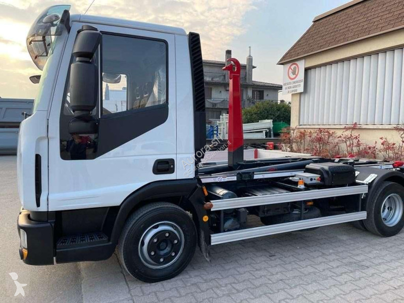 Camion Iveco EUROCARGO 80 E18