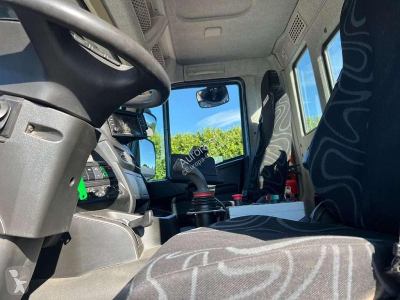 Camion Iveco TRAKKER 450 SCARRABILE