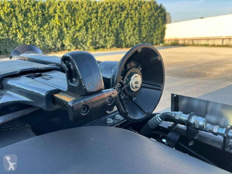 Камион Iveco TRAKKER AD500 NUOVO SCARRABILE