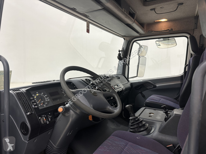 شاحنة Mercedes 815
