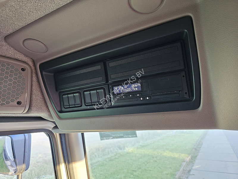 DAF 210 8,6T truck