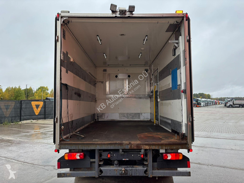Renault 220 4x2 BOX L=4287 mm truck