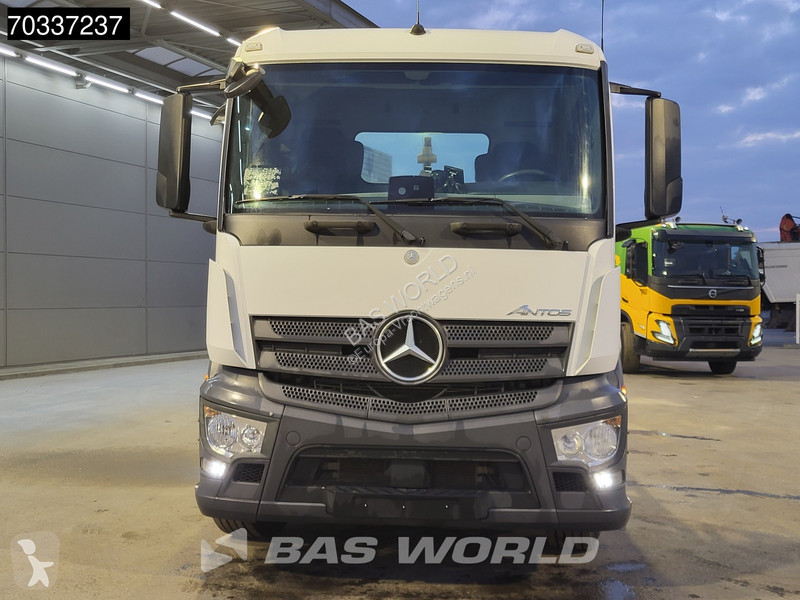 Mercedes 2543 6X2 HIAB 20t Lift+Steering Axle...