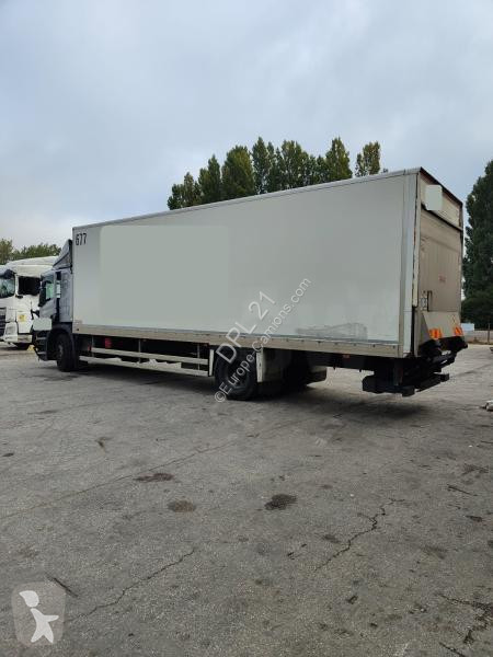 Kamion Scania 320