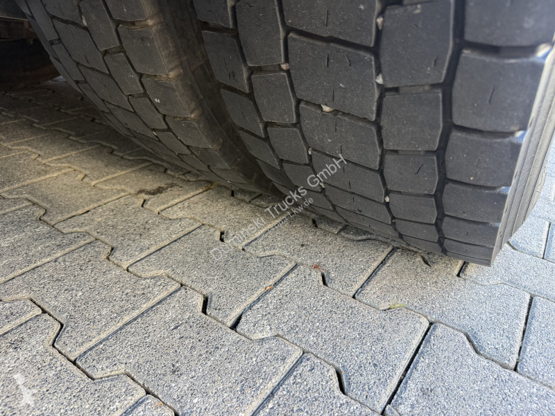 Teherautó Volvo FE320 6X2 HMF 1620 K5 bis 18.50...