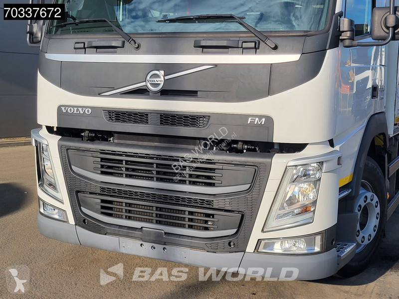 Vrachtwagen Volvo 330 6X2 2000kg Ladebordwand...