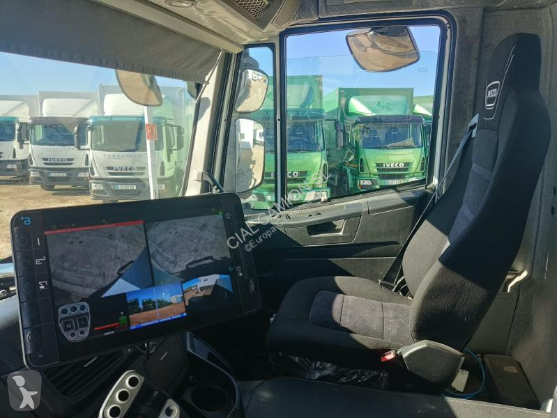 Iveco  AD260S36 truck