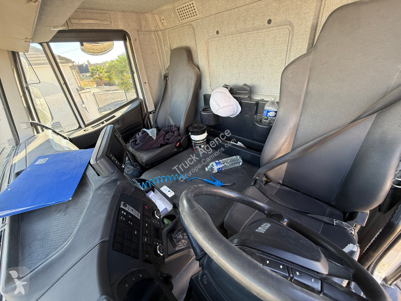 Iveco  AD340X OFF truck